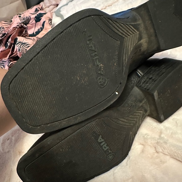 Sold - Picture 5 of 12